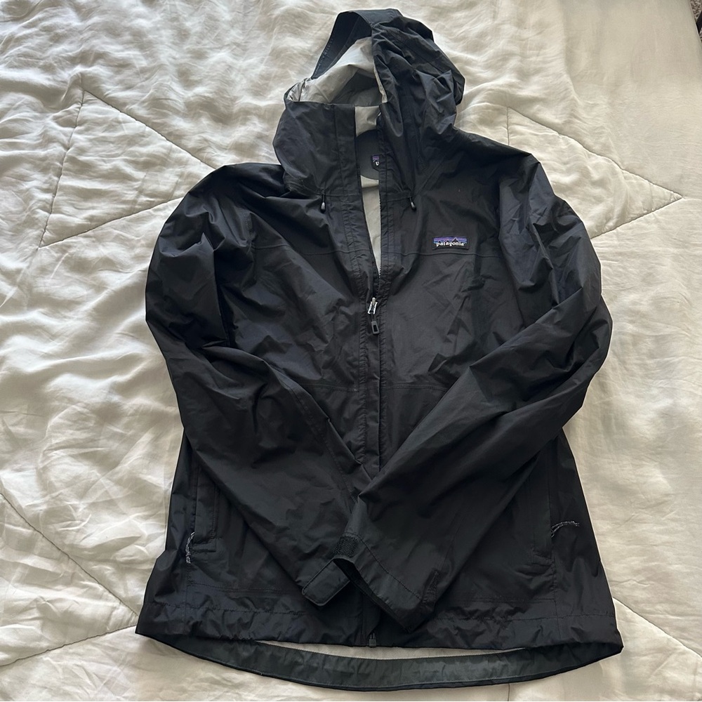 Black Patagonia Torrentshell Rain Jacket Size S